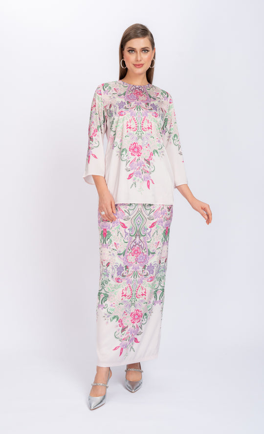 Paisley Kurung Kedah in Pastel Lilac