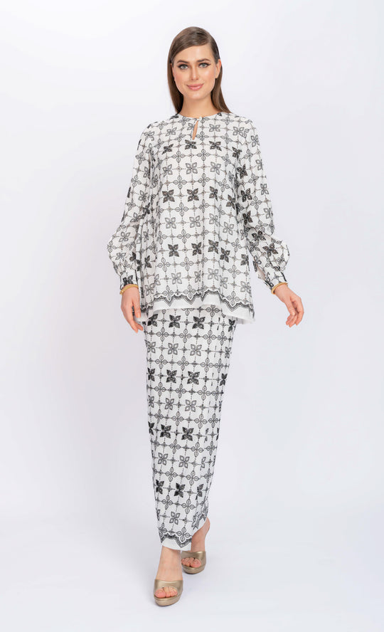 Revamp Kurung Kedah in White and Black