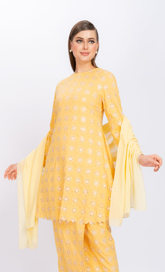 Larney Embroidery Shawl in Light Yellow