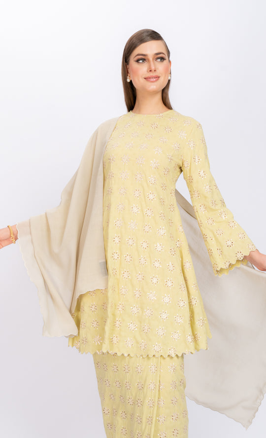 Larney Embroidery Shawl in Sea Mist