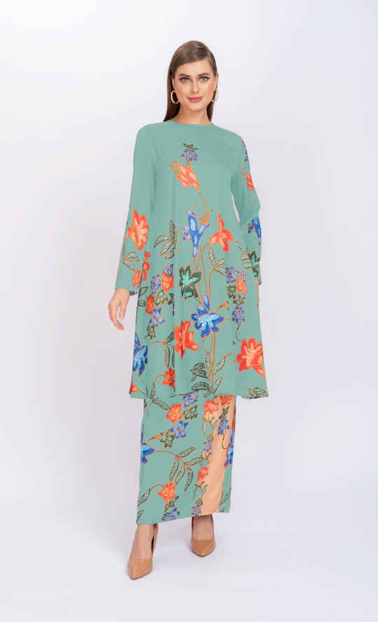 Batik Kurung in Honeydew