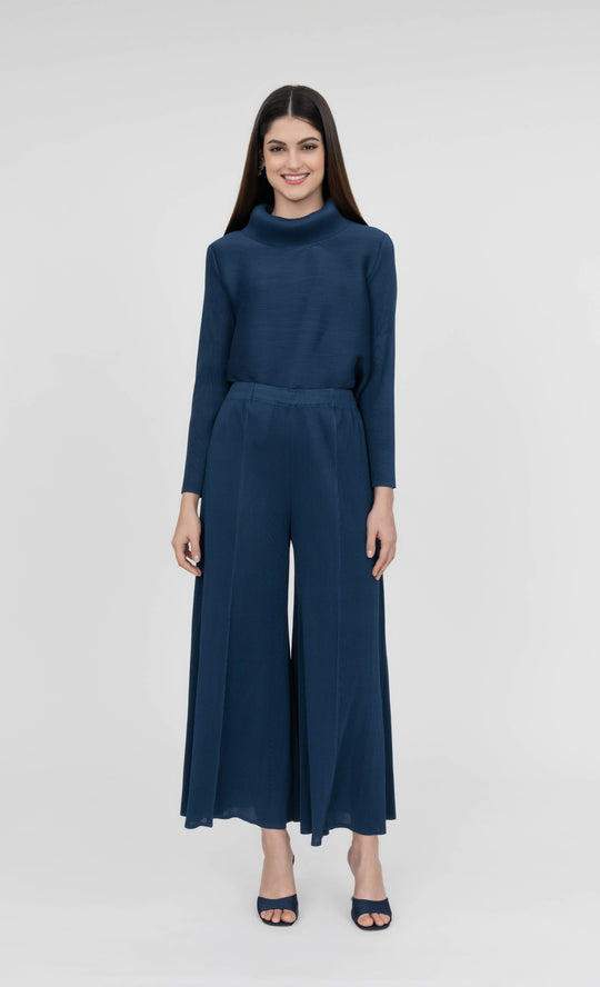 Miss Dreamy Palazzo in Yale Blue