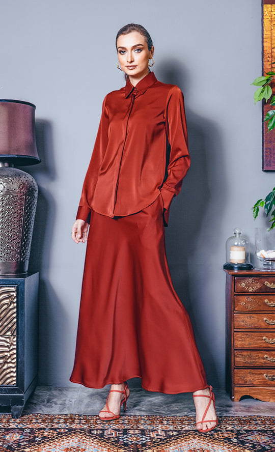 Daphne Satin Shirt In Brick