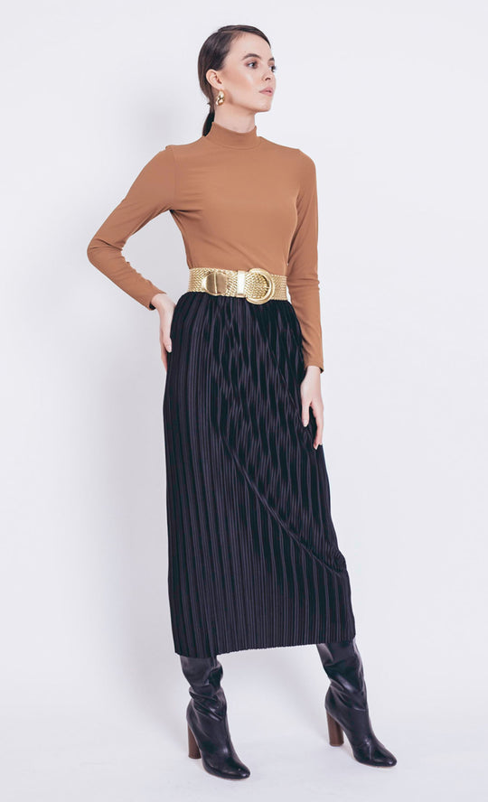 Diana Pleated Skirt in Black