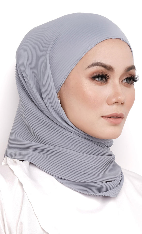 Instant Hijab Tamara Pleats Edition In Aqua Blue