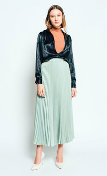  Olivia Pleated Skirt in Mint