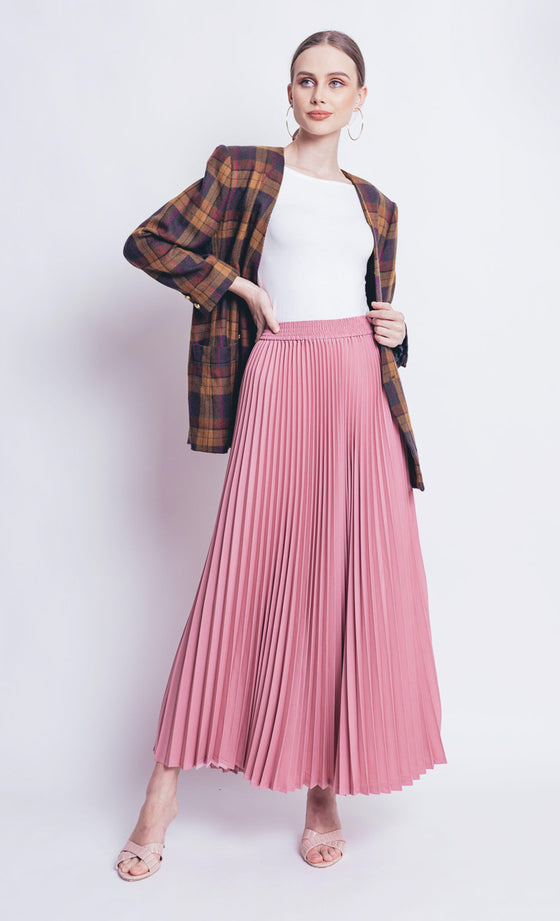 Olivia Pleated Skirt in Salmon Pink