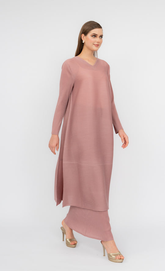 Miss Classy Kurung in Dusty Pink