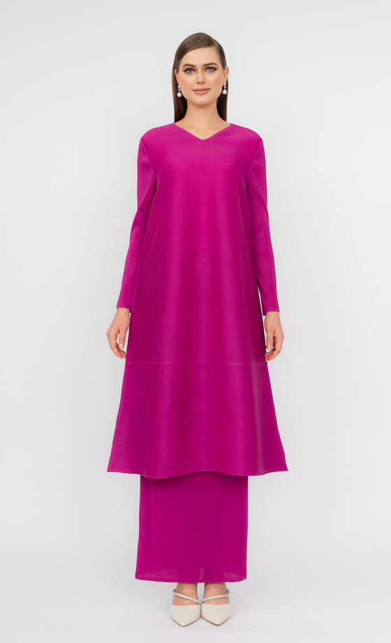 Miss Classy Kurung in Magenta