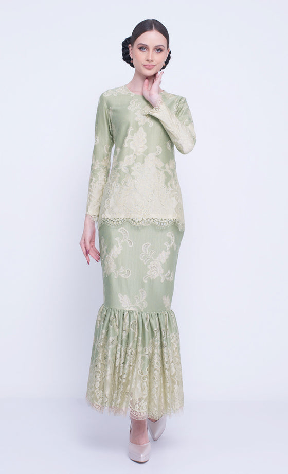 Recharge Lace Kurung in Green