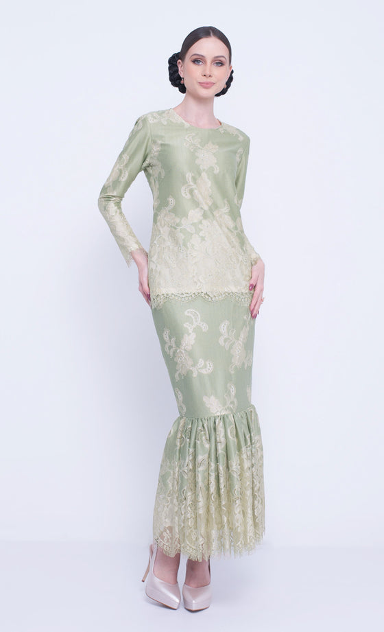 Recharge Lace Kurung in Green