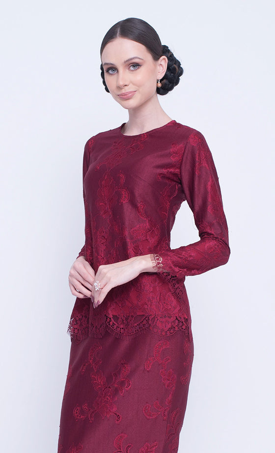 Recharge Lace Kurung in Maroon