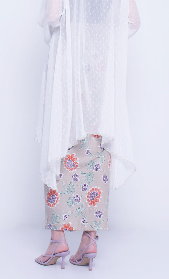 Rejoice Embroidery Kurung in White