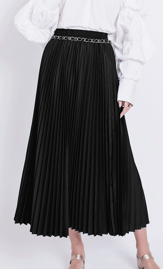 Nayla Pleated Skirt in Black