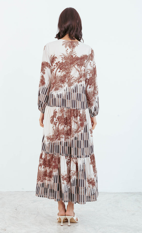Sandy Tiered Dress in Brown
