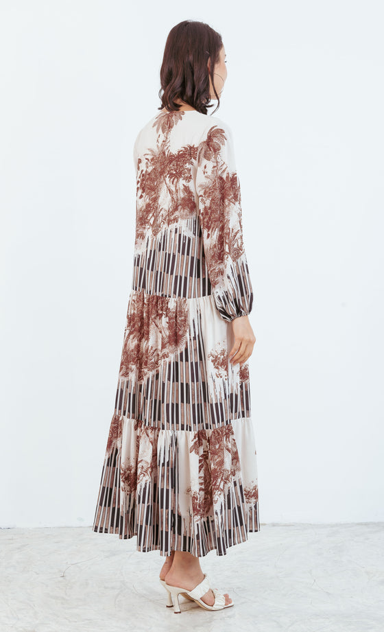 Sandy Tiered Dress in Brown