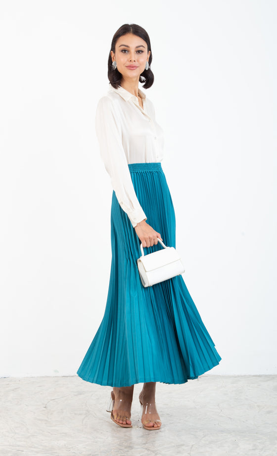 Nayla Pleated Skirt in Turquoise