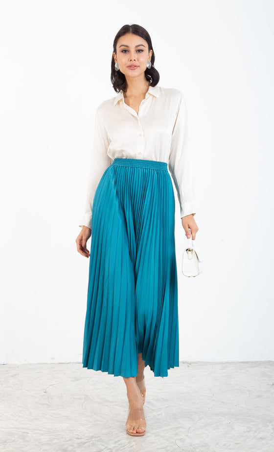 Nayla Pleated Skirt in Turquoise